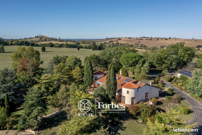 Maison 11 pièces 282 m²