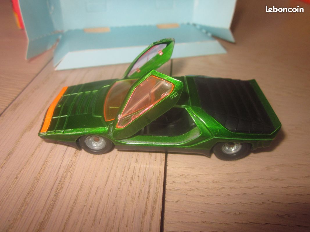 Solido 1/43 Alfa Romeo Carabo Bertone – Vert Métal – Modèle De Collection