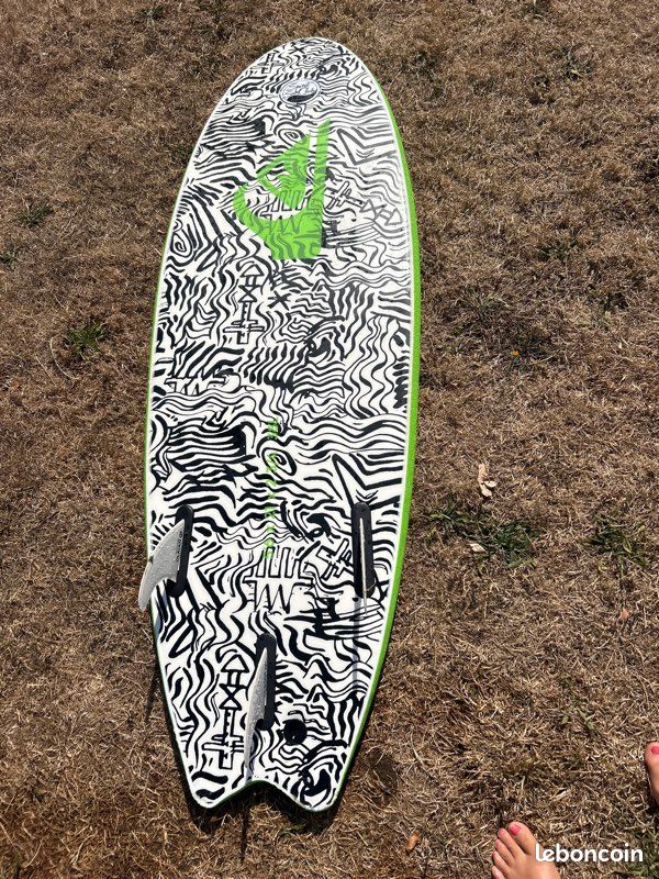 Surf Fish Quiksilver 5’6 38L (image 2)