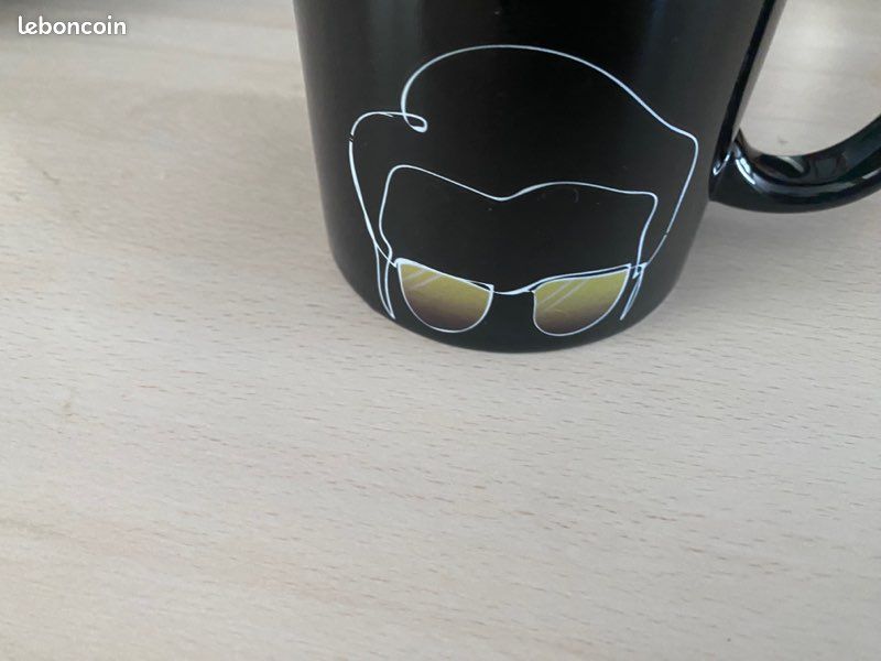 Mug noir (image 4)