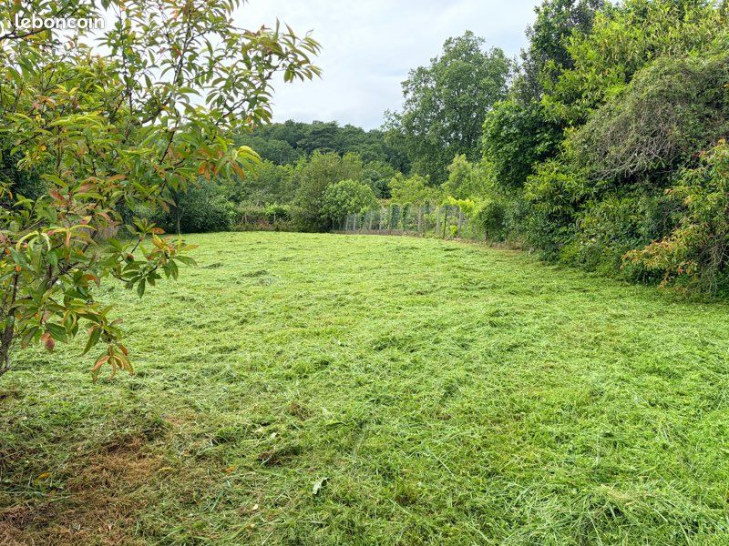 Terrain à bâtir – 800 m² – Aire-sur-l’Adour (40800) – Quartier Sainte-Quitterie · à Aire-sur-l'Adour · 22 500 €
