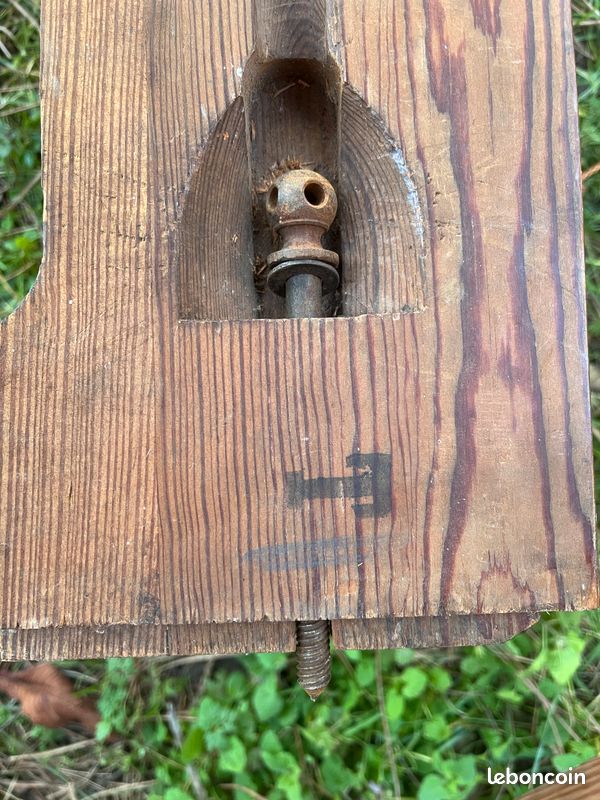 Structure de lit vintage en bois 190/90 et un sommier (image 5)
