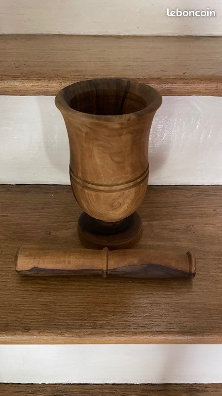 Mortier 12-13 cm rond bombé et pilon en bois d'olivier | OLIVE WOOD