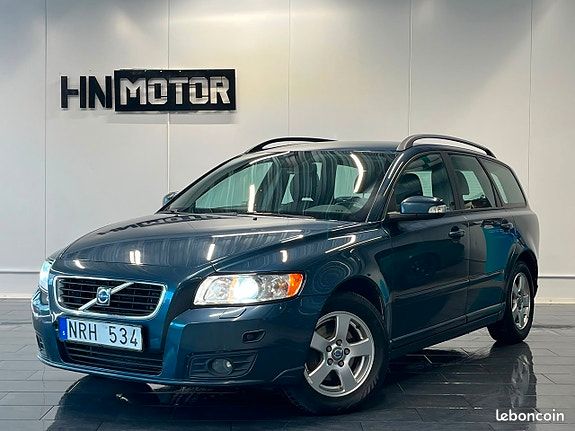 Volvo V50 1.8 ETHANOL 125 CH BVM MOMENTUM - CUIR 240800 km (image 1)