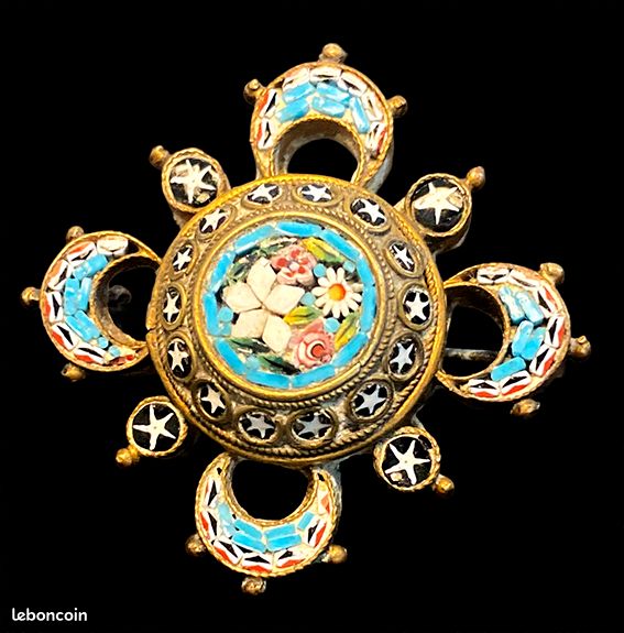 Broche Ancienne Micro Mosaïque Fleurs Et Métal Doré – Vintage, Manques