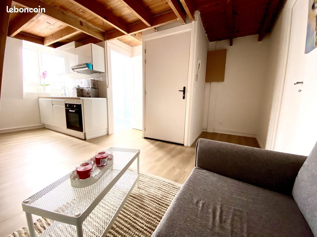Appartement 3 pièces 33 m² · à Lille · 33 m² · 827 €