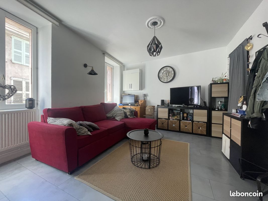 Maison 5 pièces 100 m² · à Vif · 100 m² · 235 000 €
