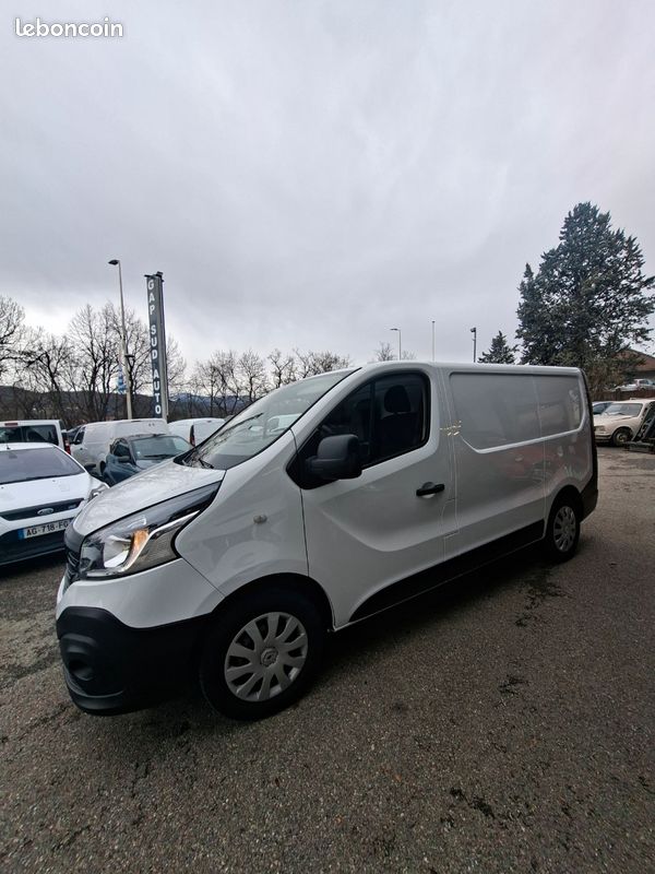Renault trafic 12 916 ht (image 2)
