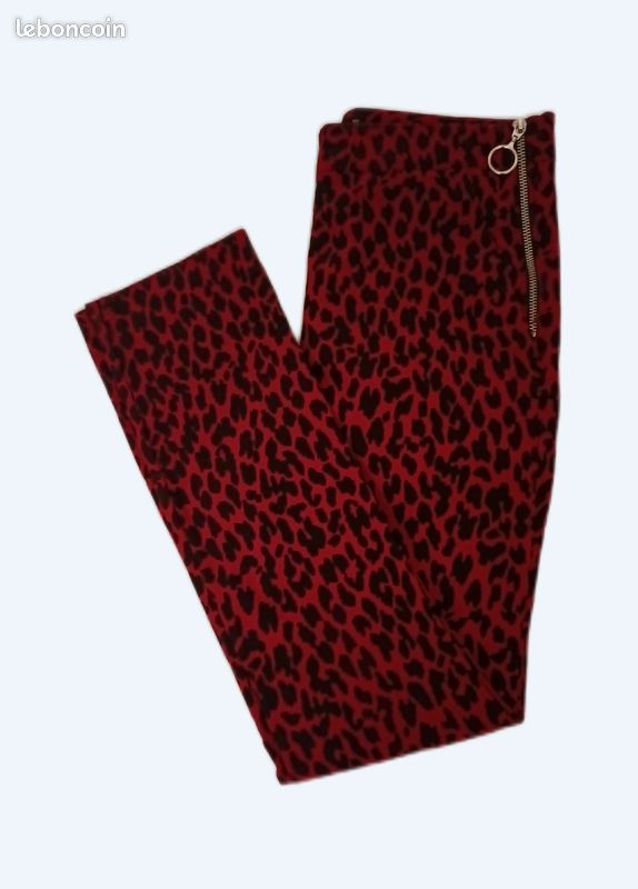 Pantalon ZARA Basic – Imprimé léopard rouge et noir – Taille M – Viscose stretch (image 1)