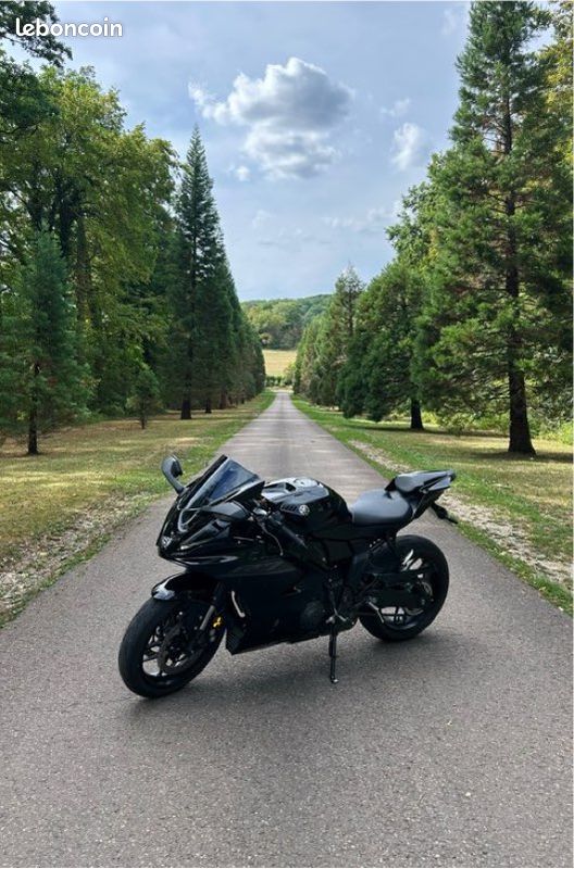 Yamaha YZF R7 2026 (image 2)