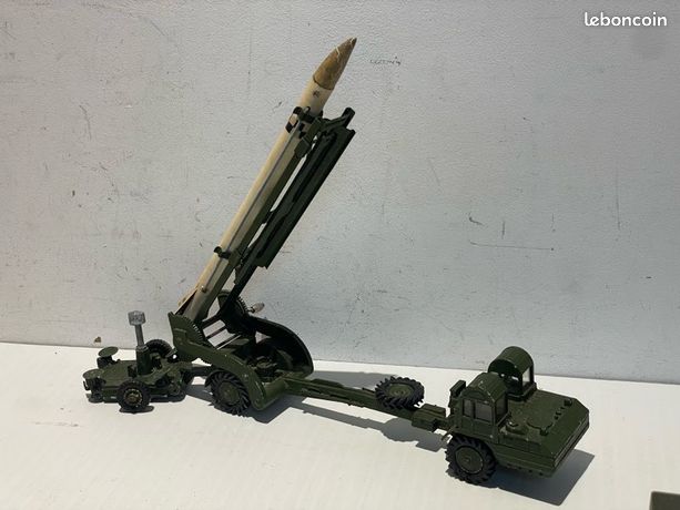 Dinky Toys Super toys ARMY Lot Jouets Anciens