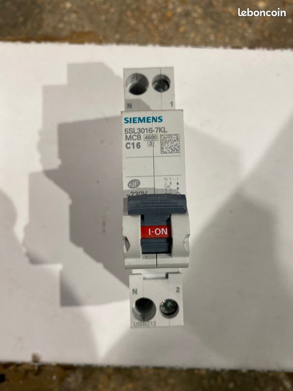 Disjoncteur Siemens 16 A (image 1)
