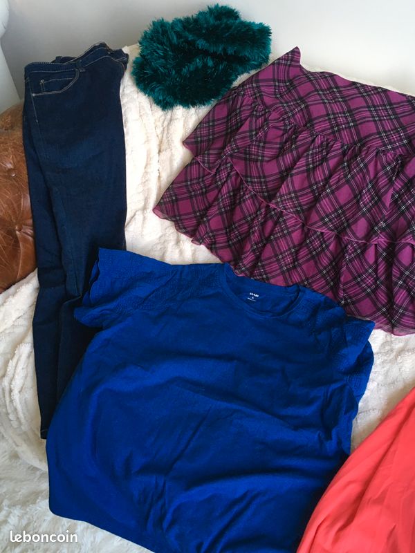 Lot de 7 vêtements et accessoires femme – taille 42 – avec robe jupe et pantalon – bon état (image 8)