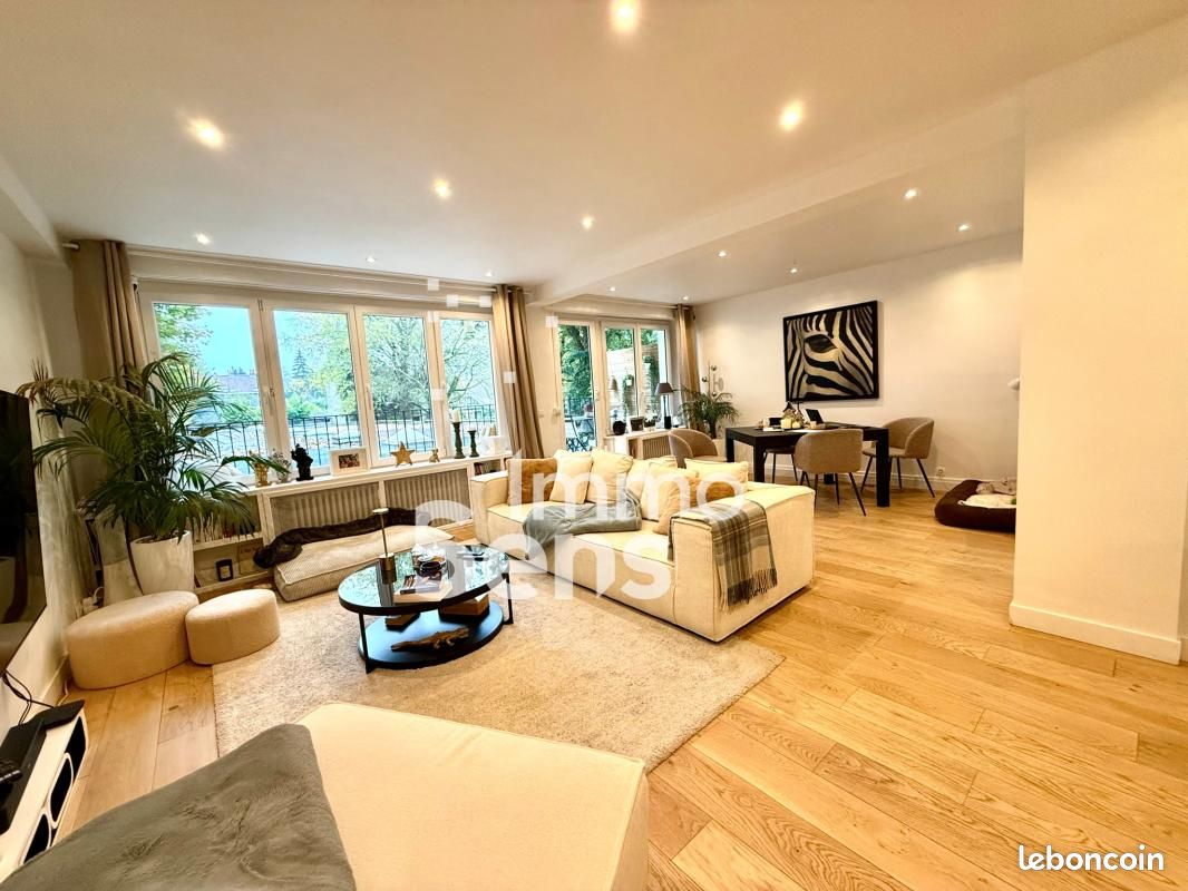 Appartement 3 pièces 94 m² · à La Madeleine · 94 m² · 375 000 €
