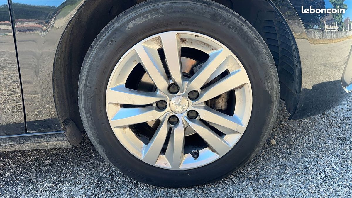 Peugeot 308 SW 1.5 BlueHDi 130 EAT8 Active Business (image 17)