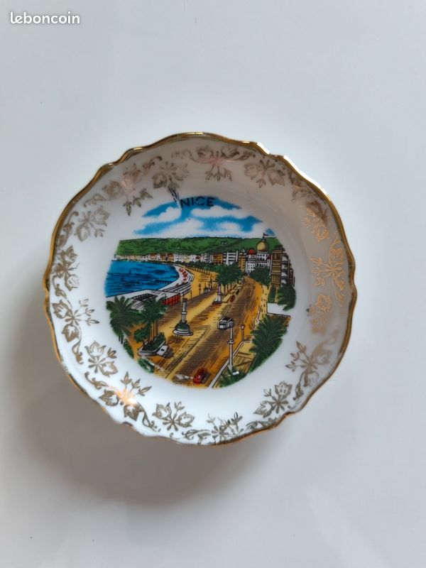 Lot 2 assiettes miniatures porcelaine de Monaco Prince Rainier III Grace Kelly & Nice Vintage (image 1)