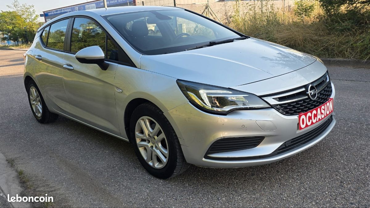 Opel astra 1.6 Cdti 136 cv (image 2)