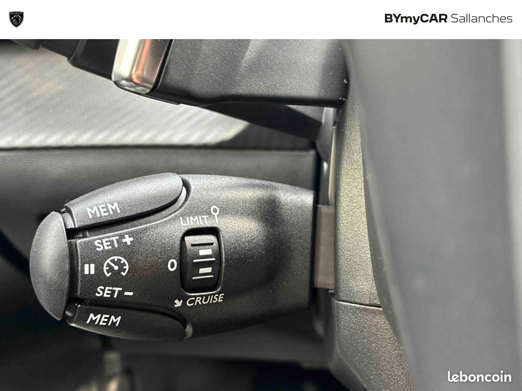 PEUGEOT 208 Hybrid 110 e-DCS6 Style (image 30)
