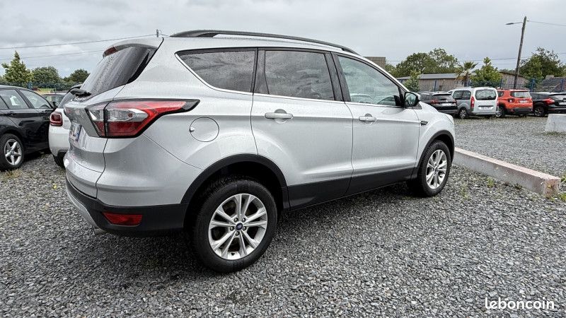 Ford KUGA 1.5 TDCI 120CH STOP&START ST-LINE BLACK & SILVER 4X2 EURO6.2 (image 3)