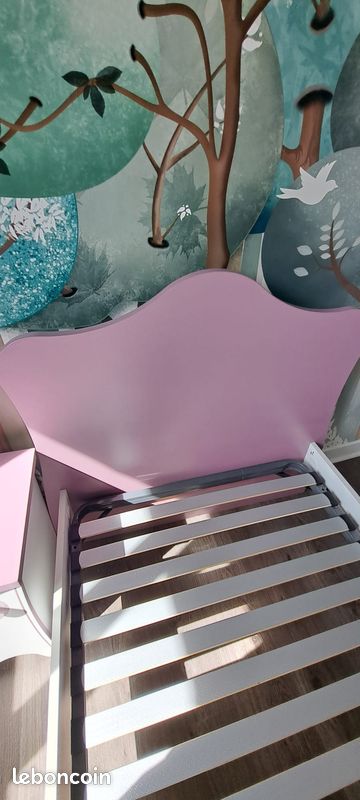 Chambre fille - lit avec tiroir - table de chevet - bureau (image 3)