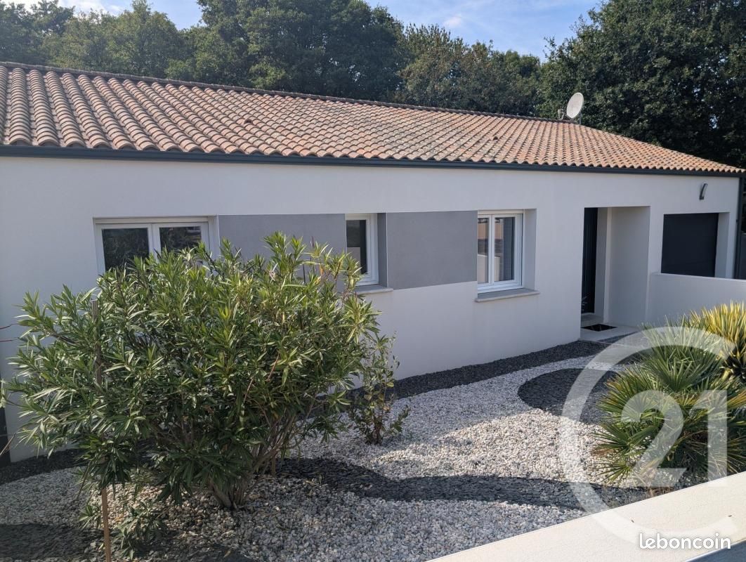 Maison 4 pièces 104 m² · à Poiroux · 104 m² · 313 000 €