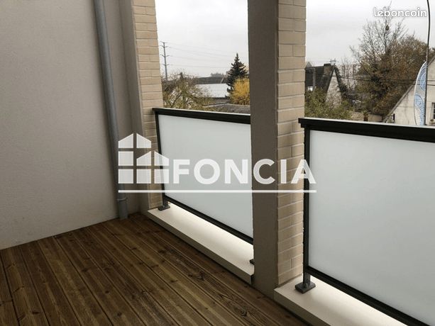 https://img.leboncoin.fr/api/v1/lbcpb1/images/c6/b1/1f/c6b11fe13b1fa8ba339a217fea5e87acba0eb68e.jpg?rule=ad-image
