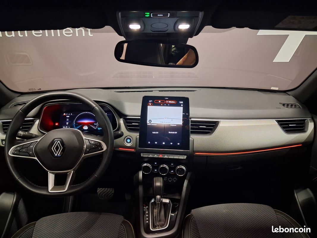 RENAULT Arkana E-Tech 145 - 23 Techno (image 16)