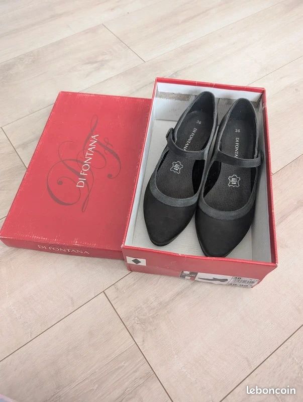 Escarpins En Cuir Buff COUP D'ETAT, Talons Hauts Neufs Taille 9 (sans Boîte)