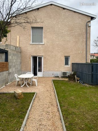 T3 avec jardin et stationnement privé