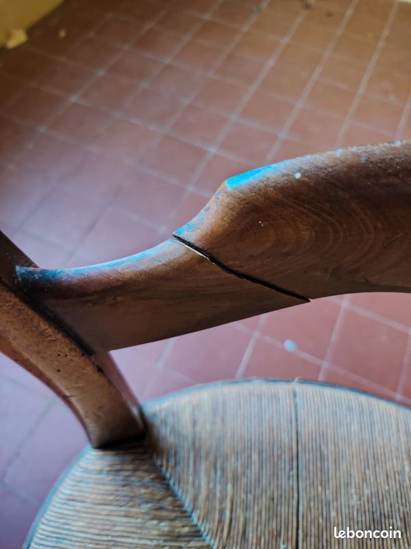Chaise ancienne (image 2)