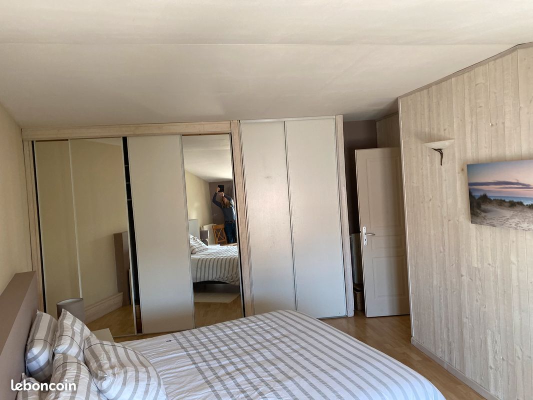 Location maison de pays rénovée tout confort Chéray Ile d'Oléron gite 12 personnes (image 8)