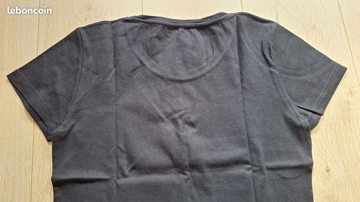 Tee-shirt - Femme - Taille 42/44 - TBE (image 4)