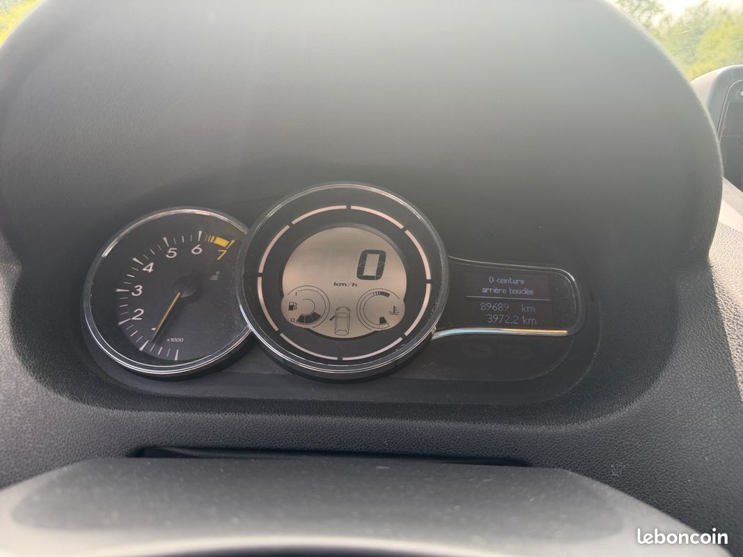 RENAULT MEGANE III COUPE TCE 130 BOSE 132Ch Garantie 12 mois (image 11)