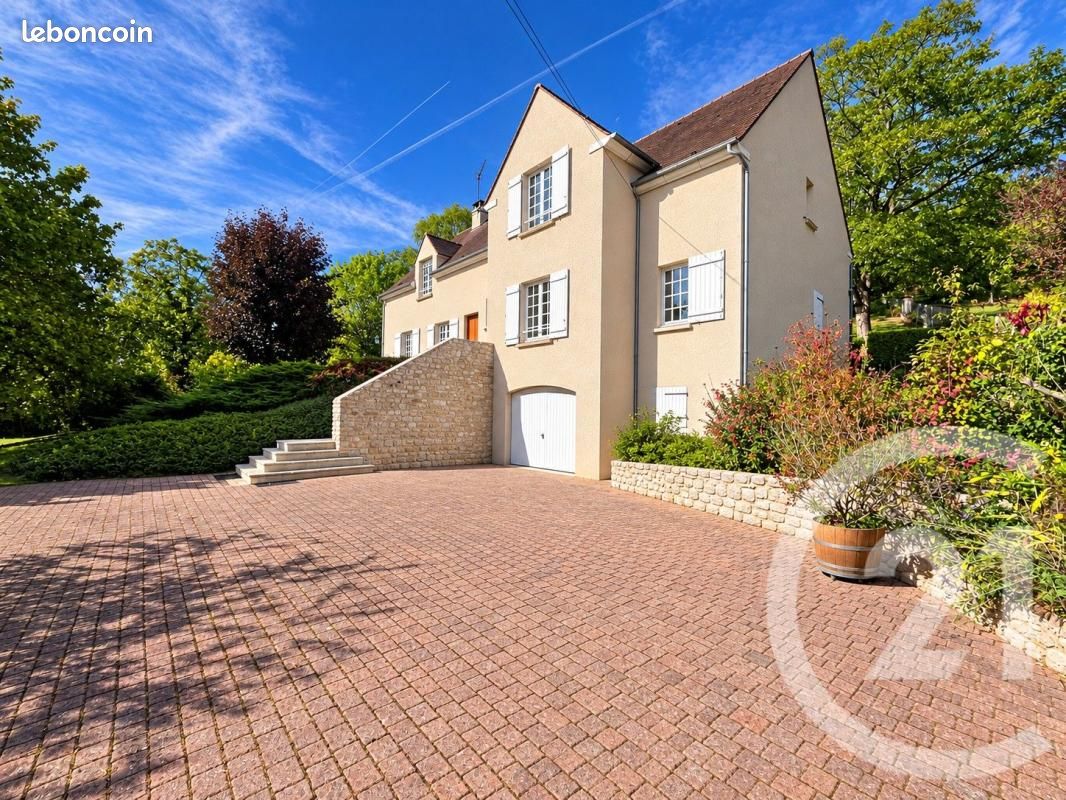 Maison 9 pièces 240 m² · à Vétheuil · 240 m² · 520 000 €