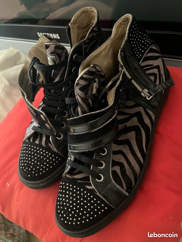 CHAUSSURES nombreuses (image 7)