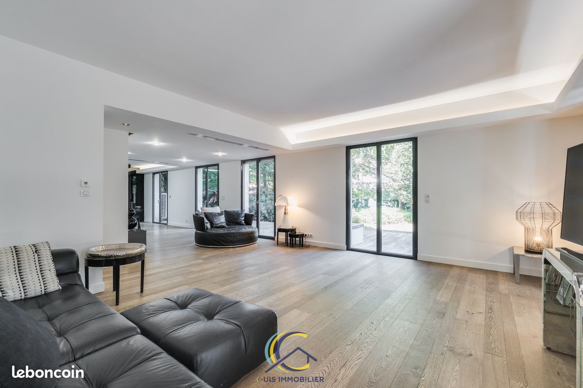 Appartement 4 pièces 150 m² · à Marseille · 150 m² · 990 000 €