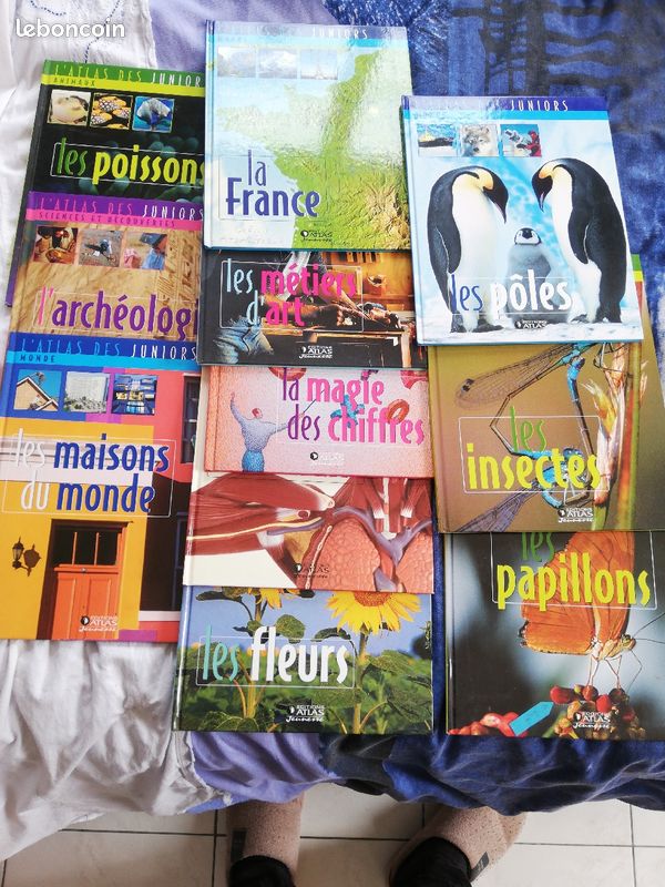 Lot livres atlas des juniors (image 1)