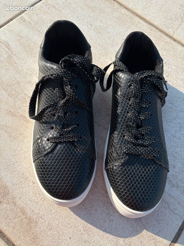 Basket / chaussures plates (image 2)