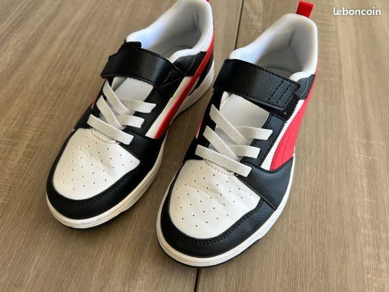 Basket adidas enfant neuve (image 1)