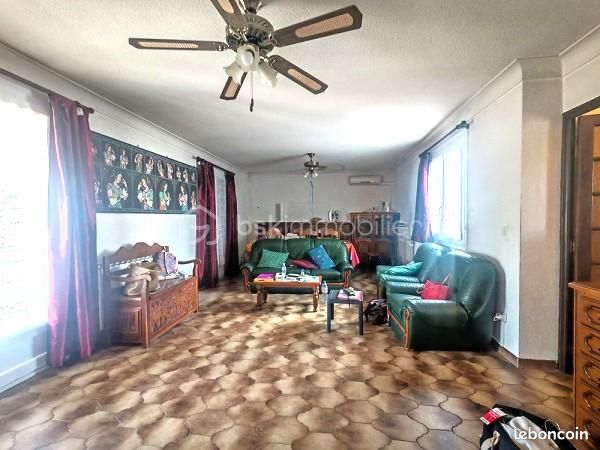 Maison 6 pièces 157 m² · à Milhaud · 157 m² · 300 000 €