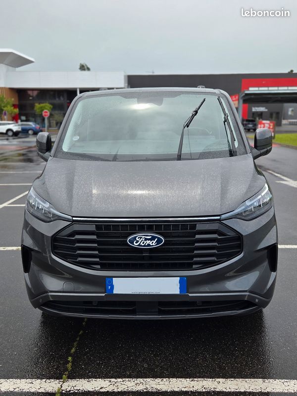 Ford Transit Custom Fourgon 300 L2 H1 2.0 EcoBlue 170 ch BVA8 Limited – 59 800 km – TVA récupérable – 34 990 TTC (image 3)