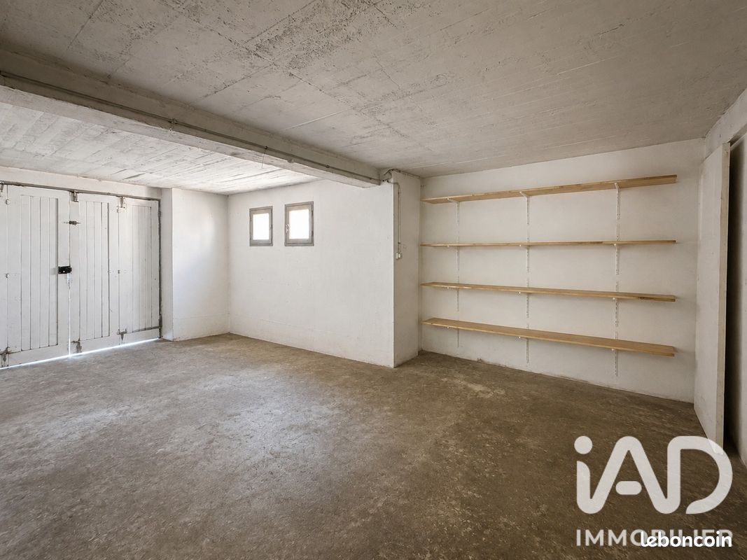 Parking 18 m² · à Dax · 18 m² · 27 000 €
