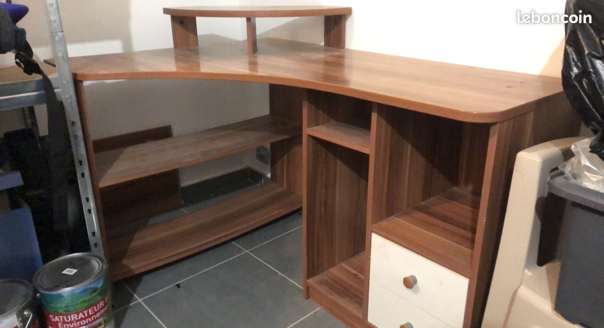 Bureau (image 4)