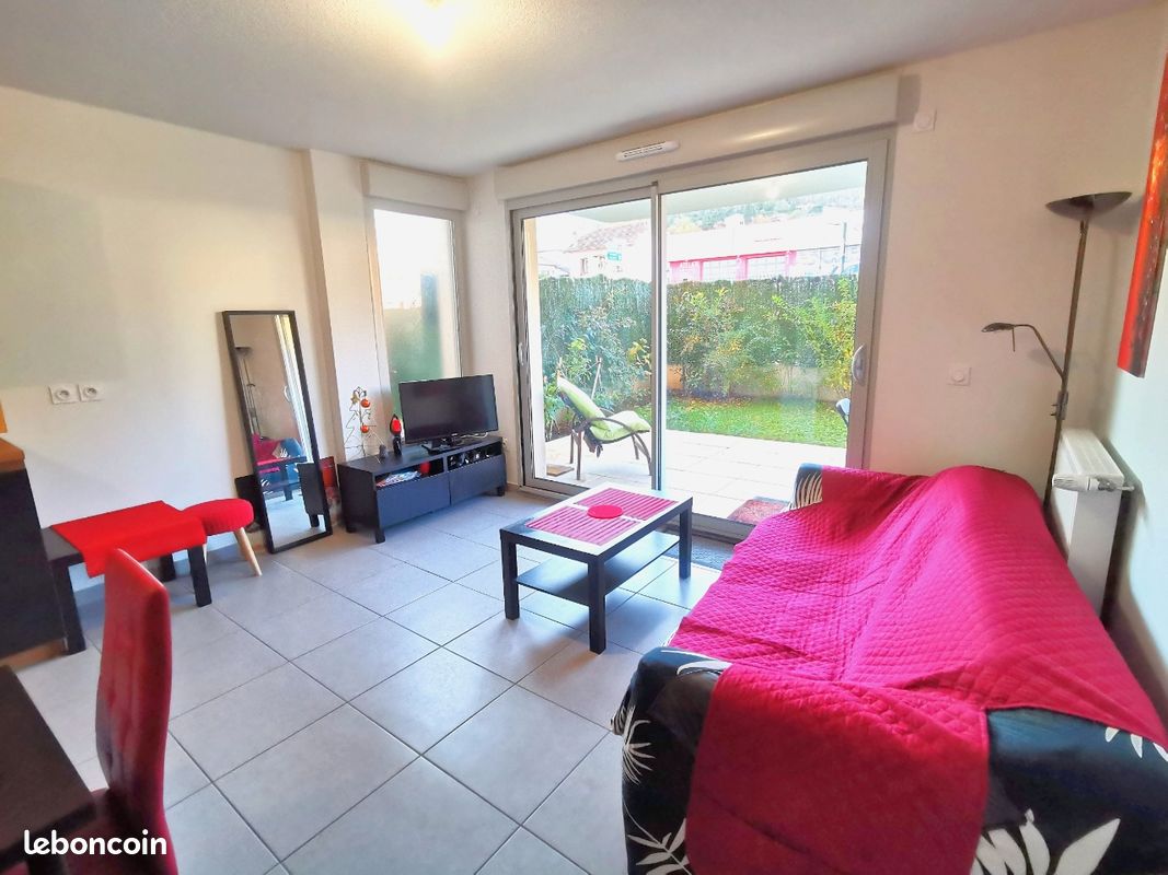 Appartement 2 pièces 42 m² · à Tullins · 42 m² · 700 €