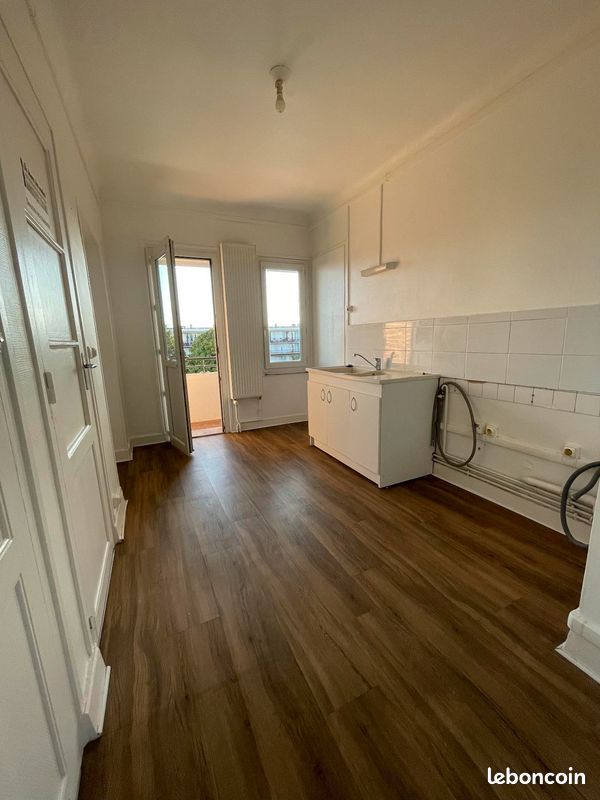 Appartement 4 pièces 90 m² · à Amiens · 90 m² · 840 €/mois