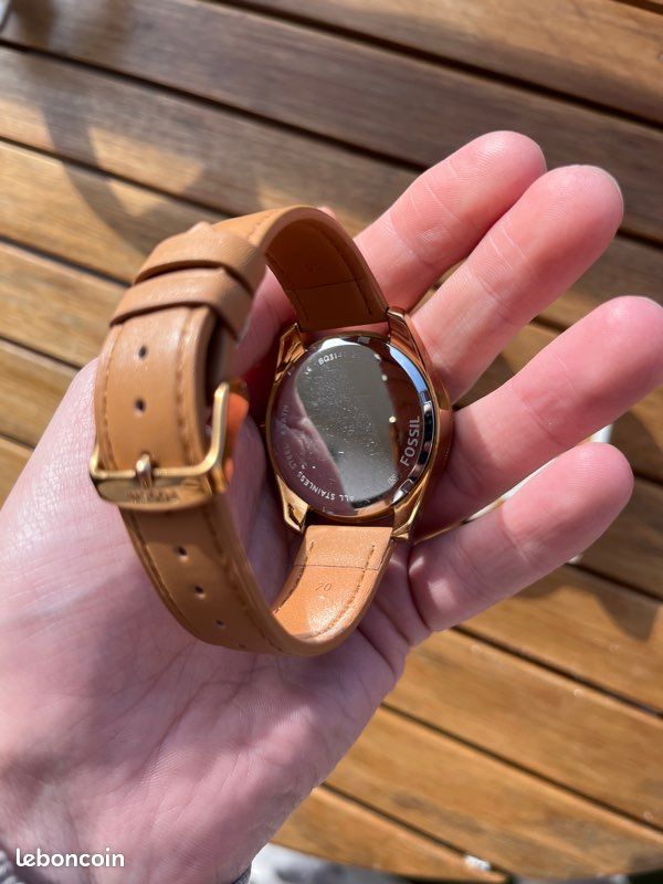 Montre Homme Performer - État Proche Neuf - Bracelet Cuir Marron, Boîtier Doré 34,66 Mm - Pile Neuve
