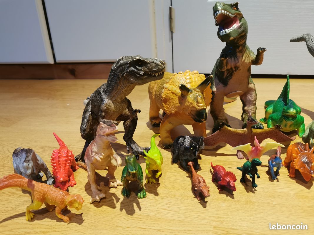 Lot de Dinosaures (image 6)
