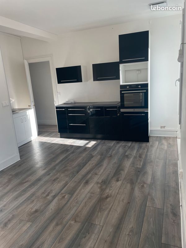 Appartement 3 pièces 56 m² · à Saint-Marcellin · 56 m² · 640 €