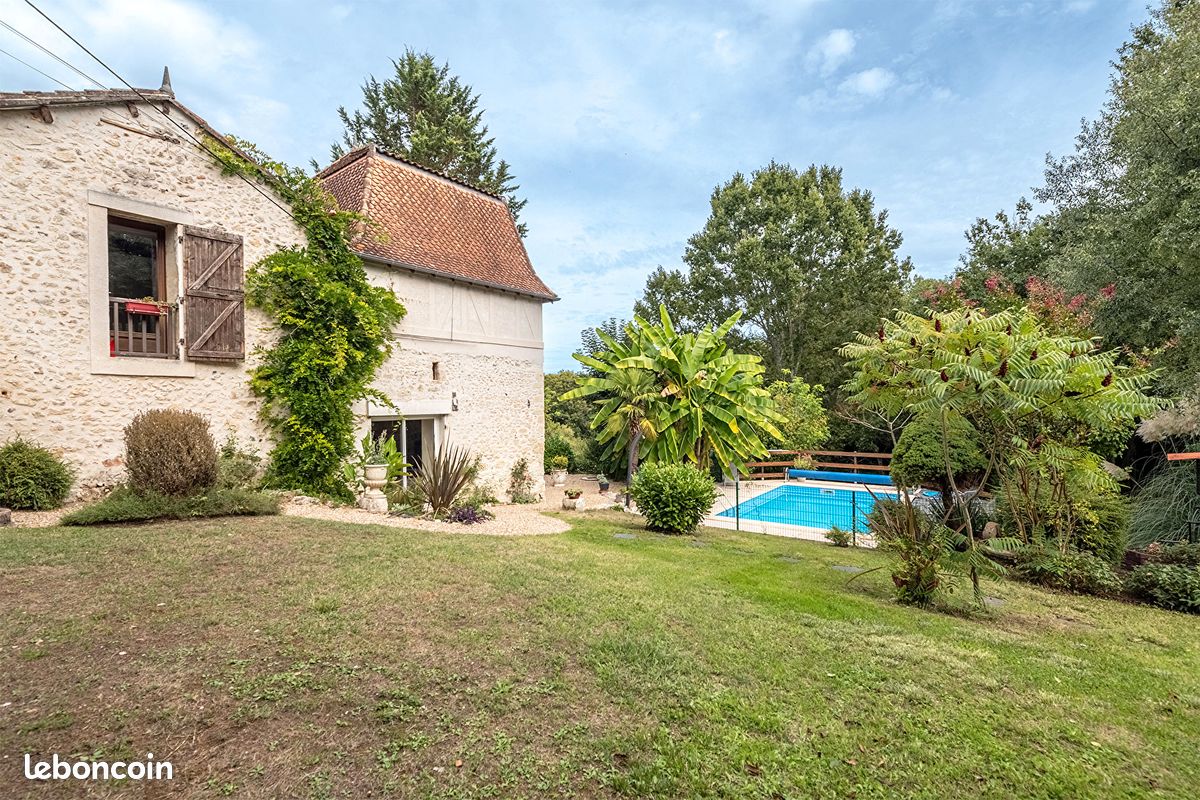 Maison 4 pièces 130 m² · à Marsac-sur-l'Isle · 130 m² · 299 000 €