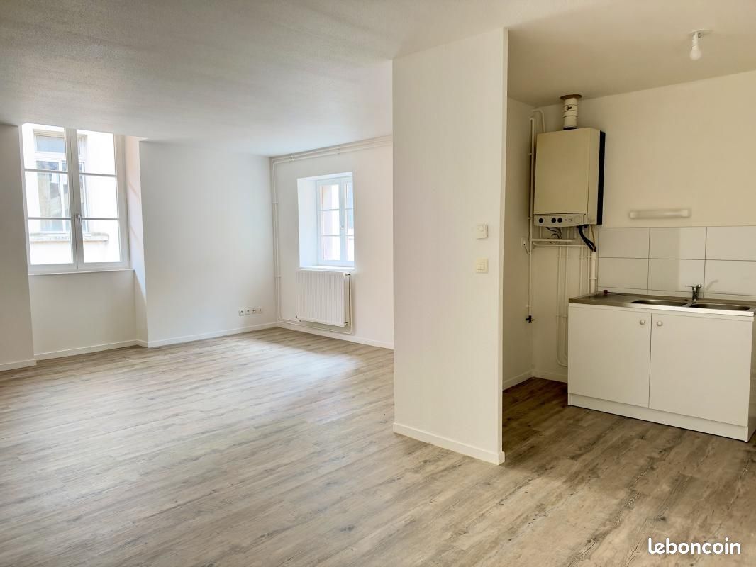 Appartement 3 pièces 82 m² · à Grenoble · 82 m² · 904 €/mois